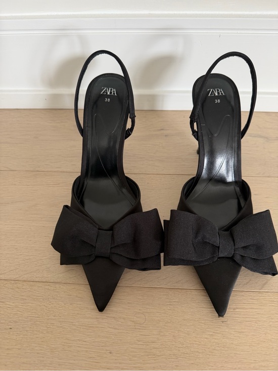Zara Shoes - ZARA Black Pointed Slingback Heels with Bow Accent